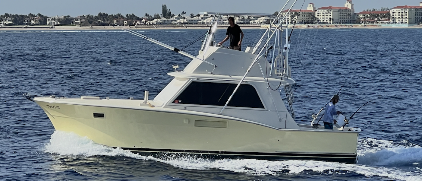 The Patti B - 36 foot Hatteras sport fishing yacht used for Boynton Beach fishing charters